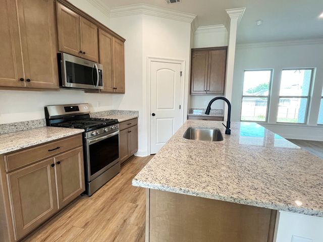 8638 Turnbull Dr, Pleasant View, TN 37146