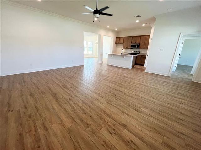 8638 Turnbull Dr, Pleasant View, TN 37146