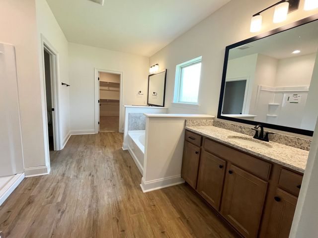 8638 Turnbull Dr, Pleasant View, TN 37146