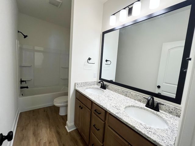 8638 Turnbull Dr, Pleasant View, TN 37146