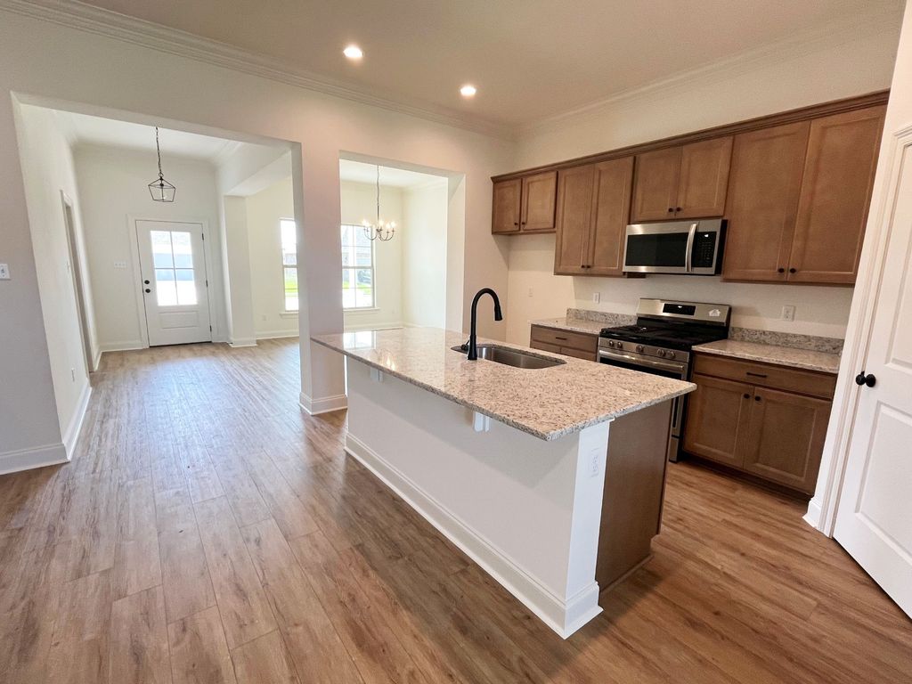 8638 Turnbull Dr, Pleasant View, TN 37146