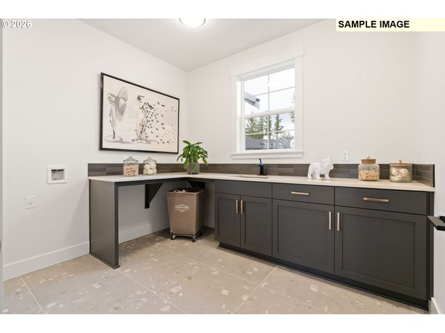 2083 Ostman Rd, West Linn, OR 97068