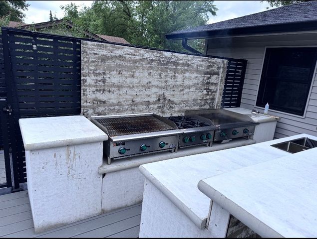 6717 Patton Drive, Woodridge, IL 60517