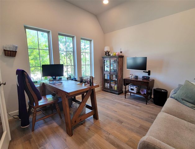 985 Cortez Creek Drive, Conroe, TX 77304