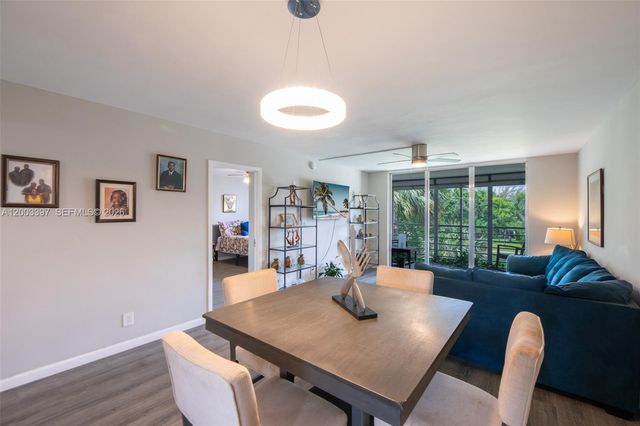 2999 NW 48th Ave 448, Lauderdale Lakes, FL 33313