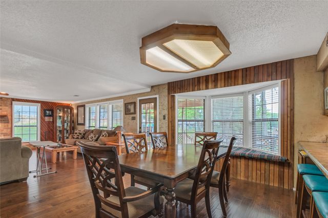 151 Autumn Wood Trail, Gun Barrel City, TX 75156