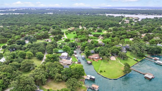 151 Autumn Wood Trail, Gun Barrel City, TX 75156