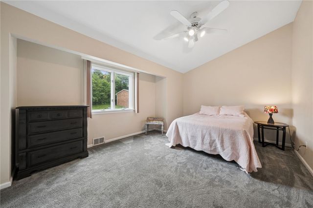 275 Huntingdon Ave, North Huntingdon, PA 15642