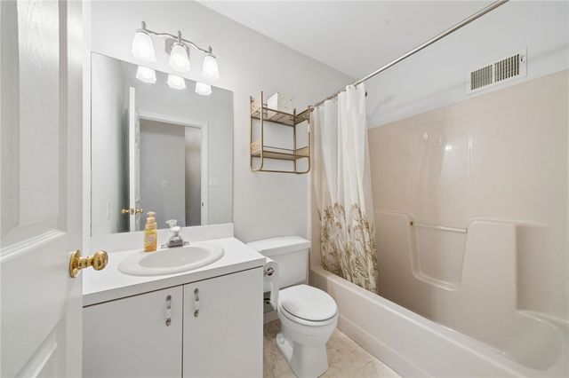 275 Huntingdon Ave, North Huntingdon, PA 15642