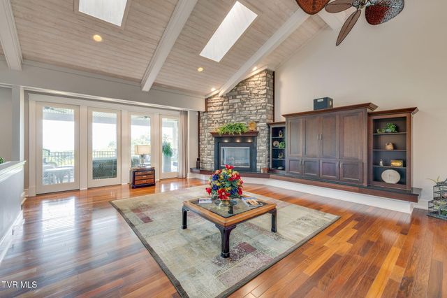 5855 Chestnut Ridge Road, Kingsport, TN 37664