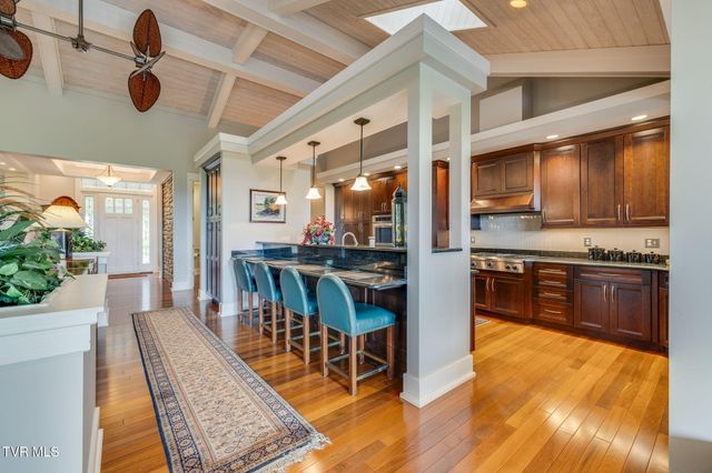 5855 Chestnut Ridge Road, Kingsport, TN 37664