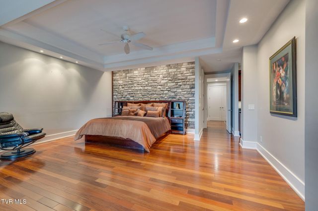 5855 Chestnut Ridge Road, Kingsport, TN 37664