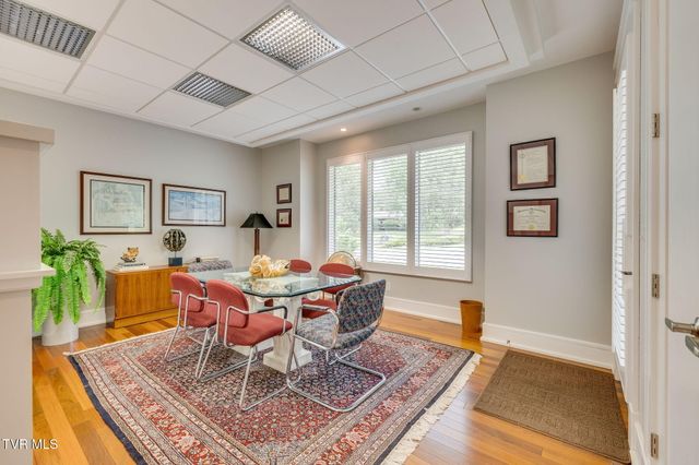5855 Chestnut Ridge Road, Kingsport, TN 37664
