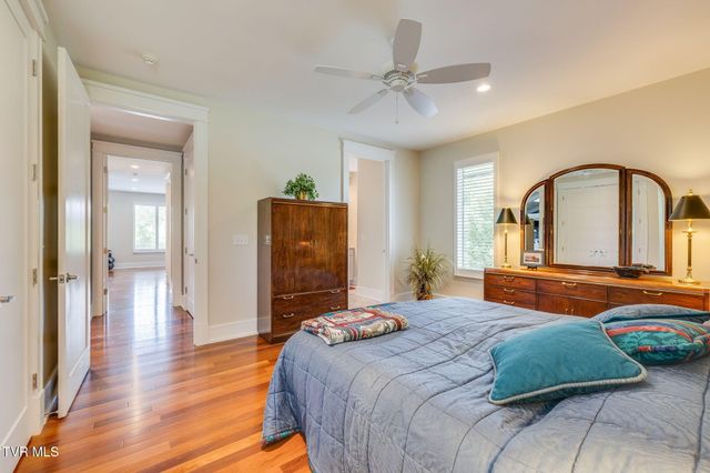 5855 Chestnut Ridge Road, Kingsport, TN 37664