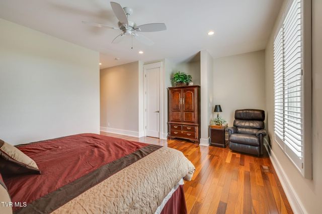 5855 Chestnut Ridge Road, Kingsport, TN 37664