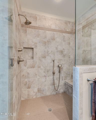 5855 Chestnut Ridge Road, Kingsport, TN 37664