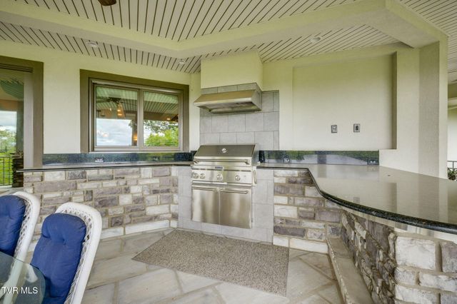 5855 Chestnut Ridge Road, Kingsport, TN 37664