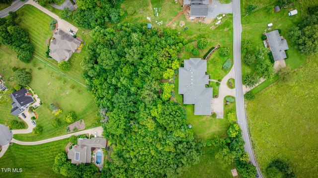 5855 Chestnut Ridge Road, Kingsport, TN 37664