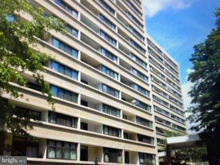 5911 EDSALL RD #801, Alexandria, VA 22304