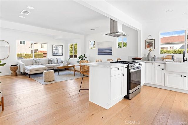 1630 S Ridgeley, Los Angeles, CA 90019