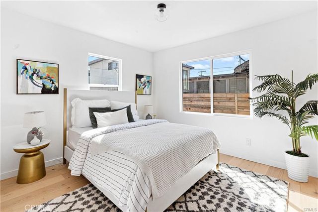 1630 S Ridgeley, Los Angeles, CA 90019