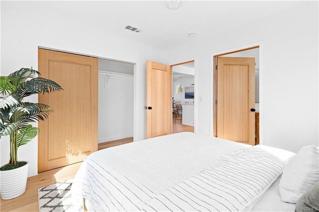 1630 S Ridgeley, Los Angeles, CA 90019