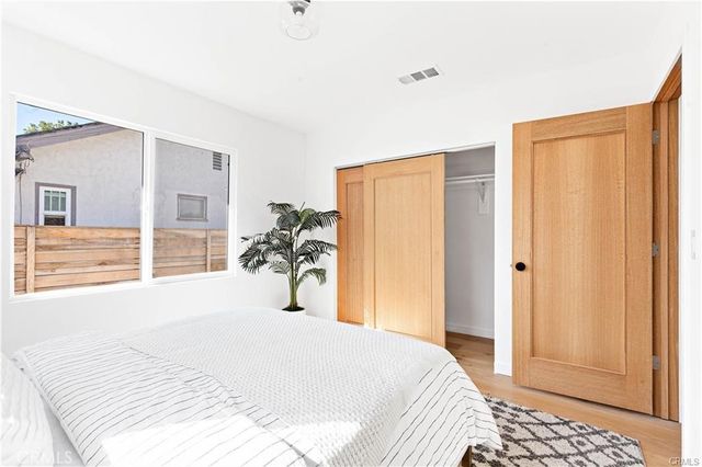 1630 S Ridgeley, Los Angeles, CA 90019