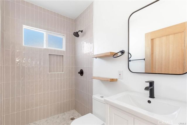 1630 S Ridgeley, Los Angeles, CA 90019