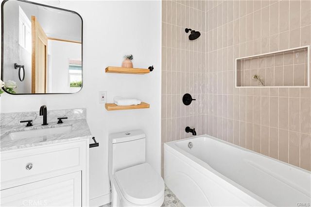 1630 S Ridgeley, Los Angeles, CA 90019