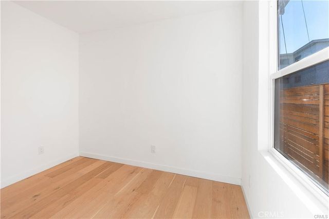 1630 S Ridgeley, Los Angeles, CA 90019