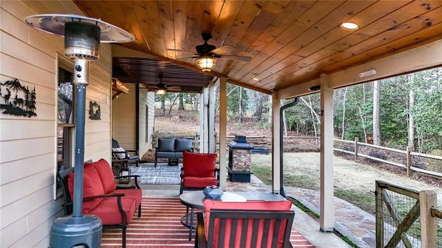 440 Appaloosa Drive, Ellijay, GA 30536