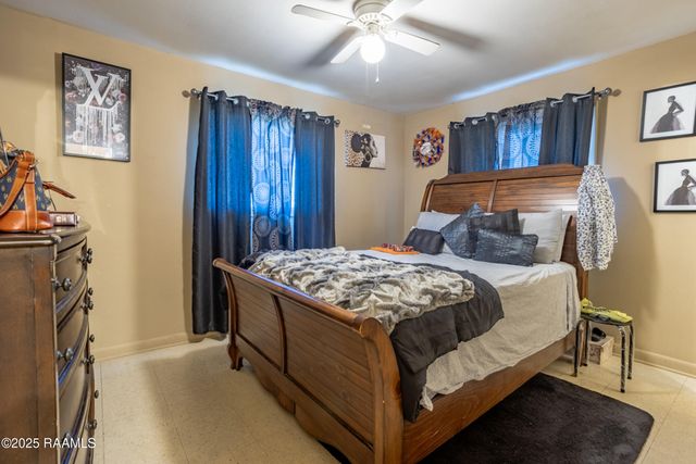 121 Bradford Drive, Carencro, LA 70520
