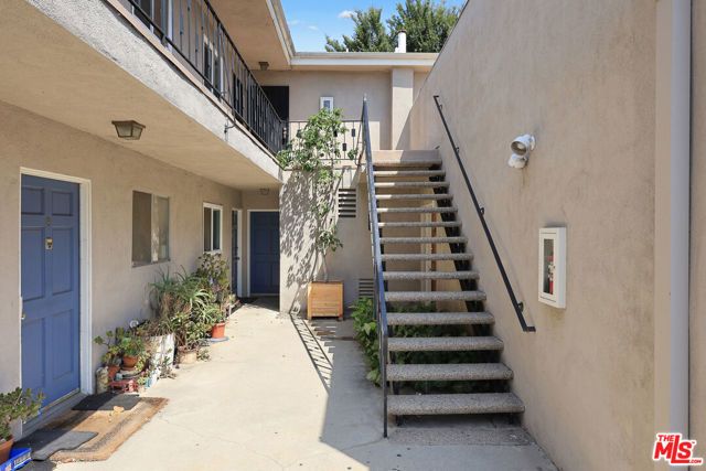 3025 Glenhurst Avenue, Los Angeles, CA 90039