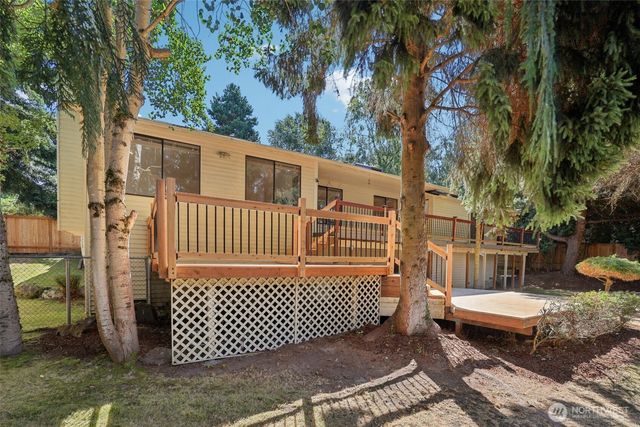 4632 SW 74th St, Mukilteo, WA 98275