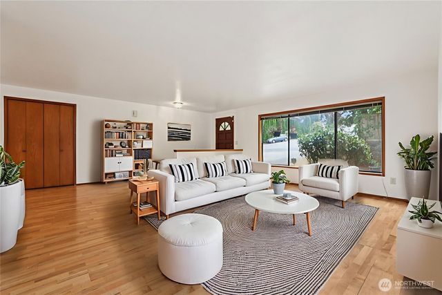 4632 SW 74th St, Mukilteo, WA 98275