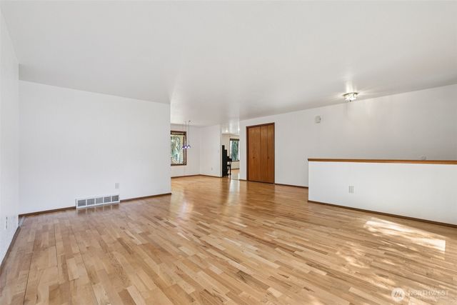 4632 SW 74th St, Mukilteo, WA 98275
