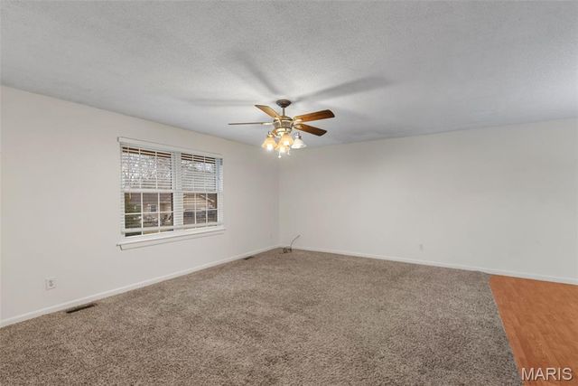 922 Ampere Place, Lake St Louis, MO 63367