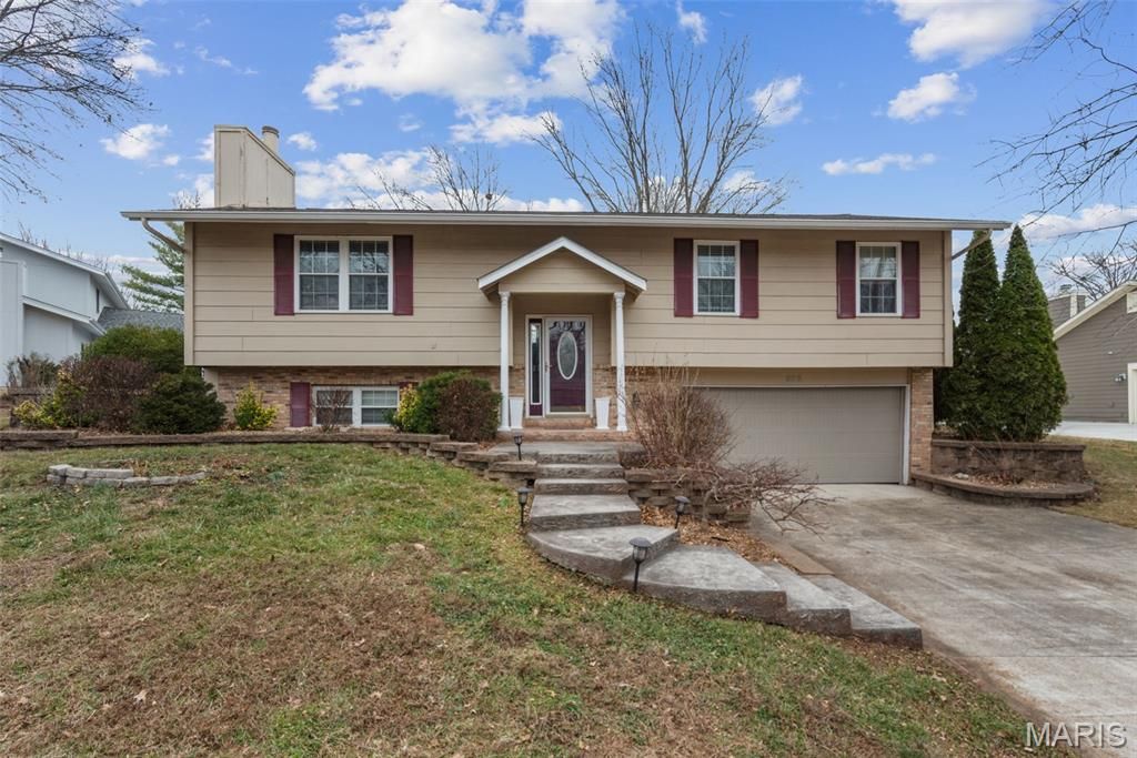 922 Ampere Place, Lake St Louis, MO 63367