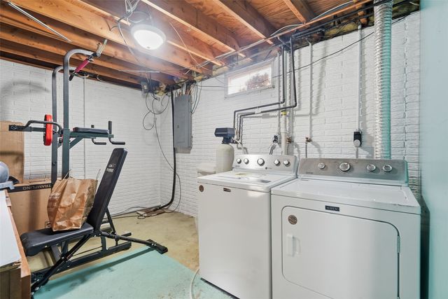 2475 26th Avenue, Marion, IA 52302