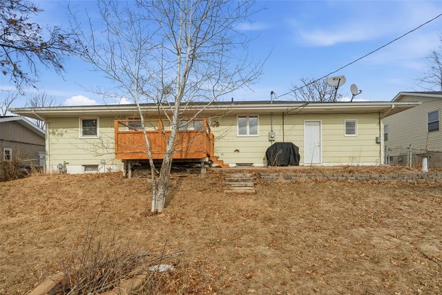 2475 26th Avenue, Marion, IA 52302