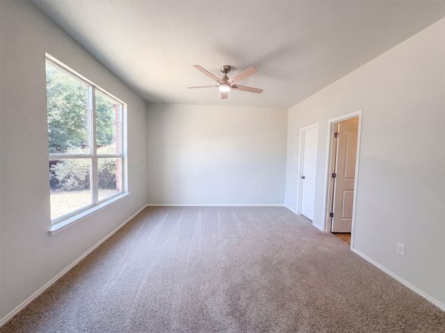 3933 Grizzly Hills Circle, Fort Worth, TX 76244
