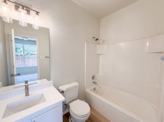 3933 Grizzly Hills Circle, Fort Worth, TX 76244