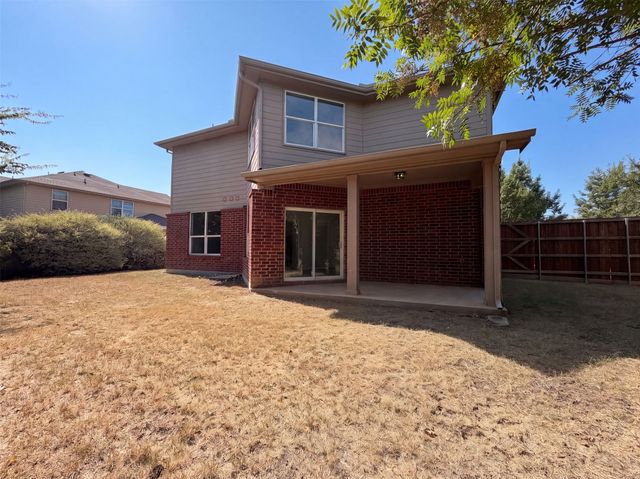 3933 Grizzly Hills Circle, Fort Worth, TX 76244