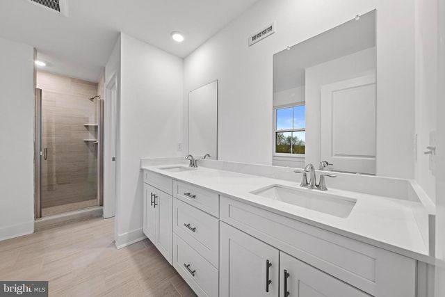 49 AARON TRUEHART, Titusville, NJ 08560