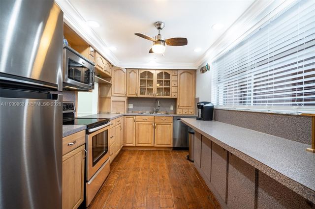 7100 Nova Dr 203A, Davie, FL 33317