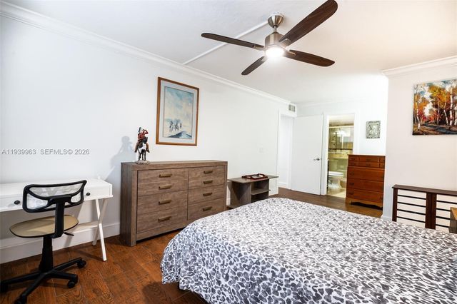 7100 Nova Dr 203A, Davie, FL 33317