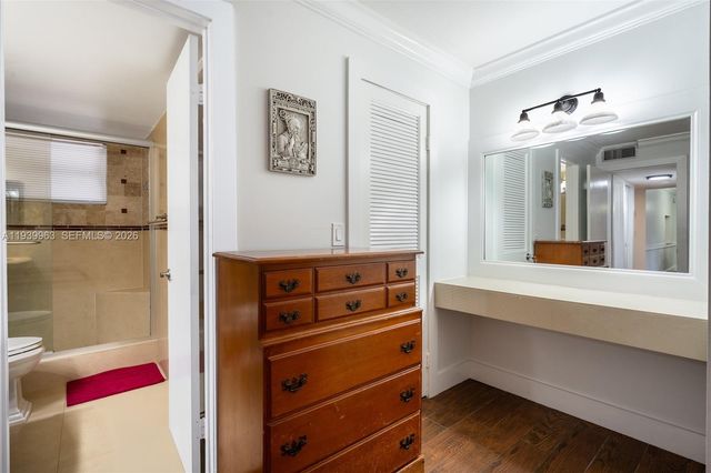 7100 Nova Dr 203A, Davie, FL 33317