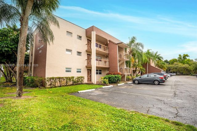 7100 Nova Dr 203A, Davie, FL 33317