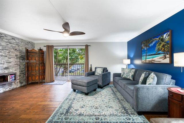 7100 Nova Dr 203A, Davie, FL 33317