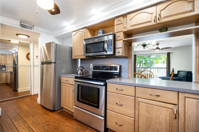 7100 Nova Dr 203A, Davie, FL 33317